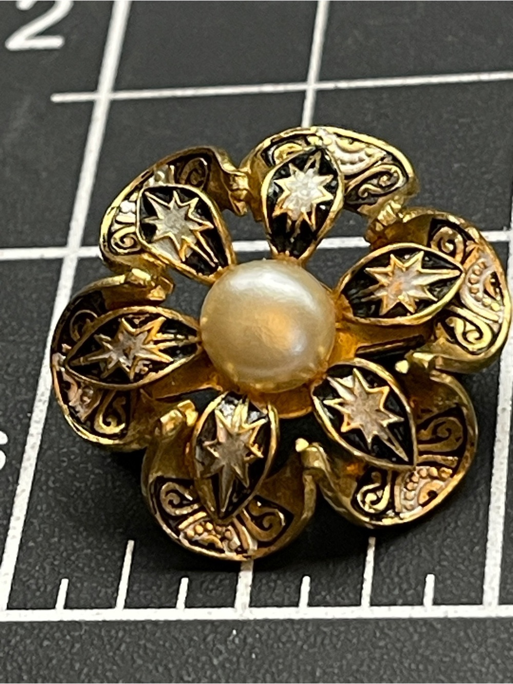 Vintage Damascene Floral Brooch Scarf Pin Faux Pearl Black Gold Starburst - Picture 3 of 12